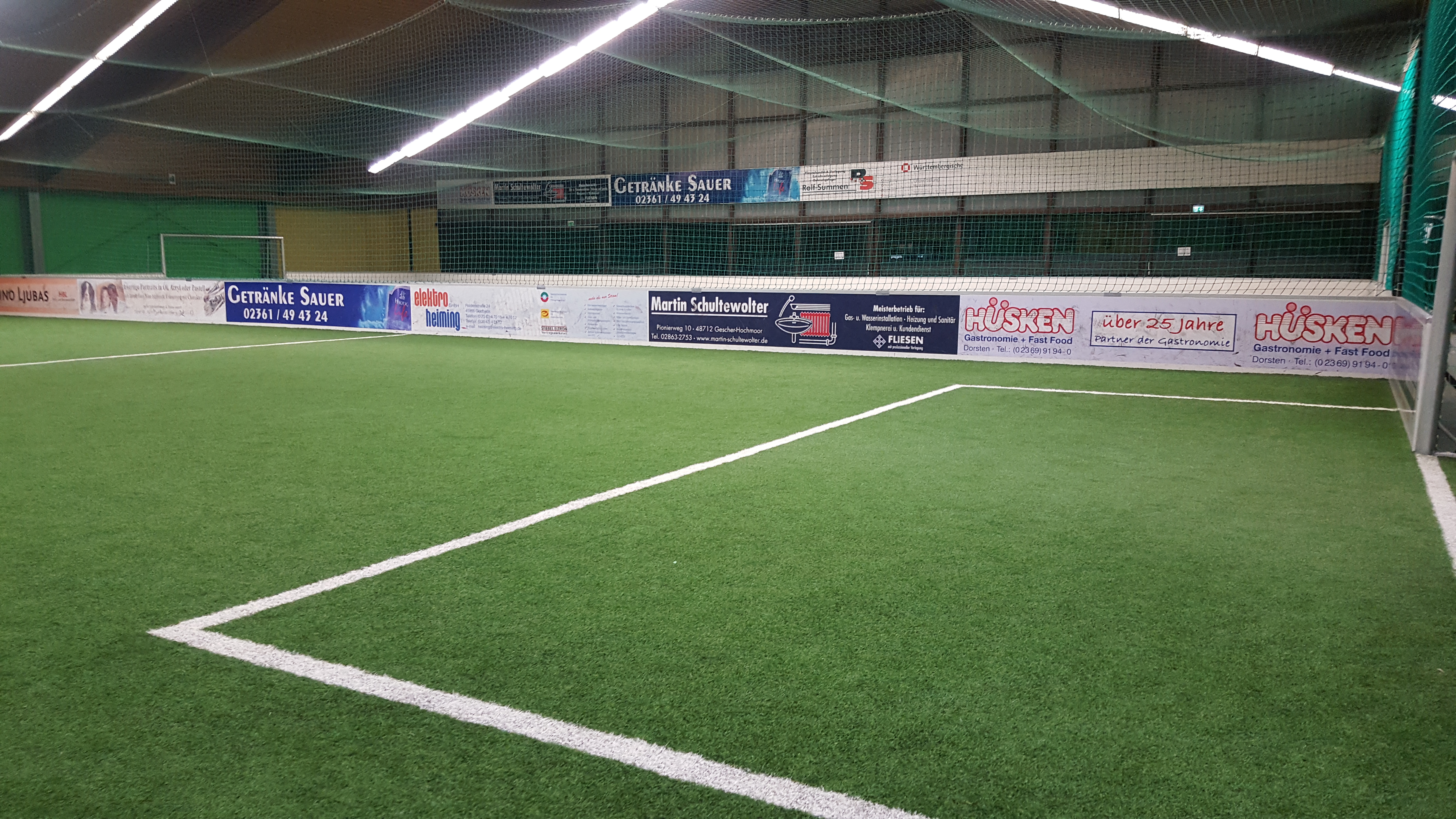 Große Indoor-Plätze A